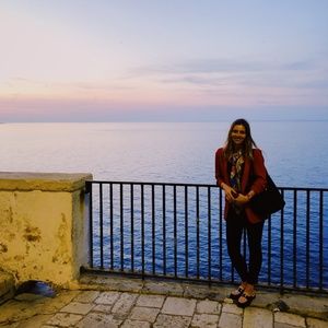 Meet your Posher, Julia